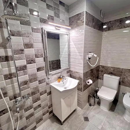 антик Hotell Pernik