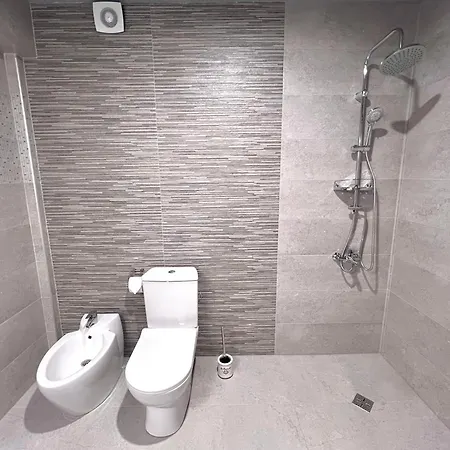 антик Hotell Pernik