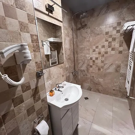 антик Hotell