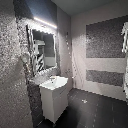 антик Hotell