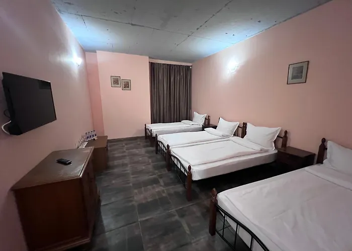 антик 2* Pernik